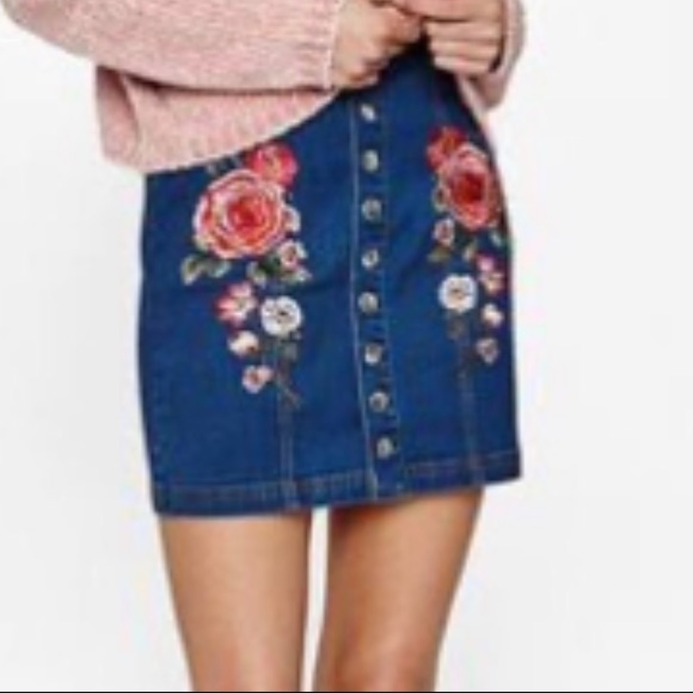 PacSun Denim Embroidered Mini Skirt - Picture 3 of 3
